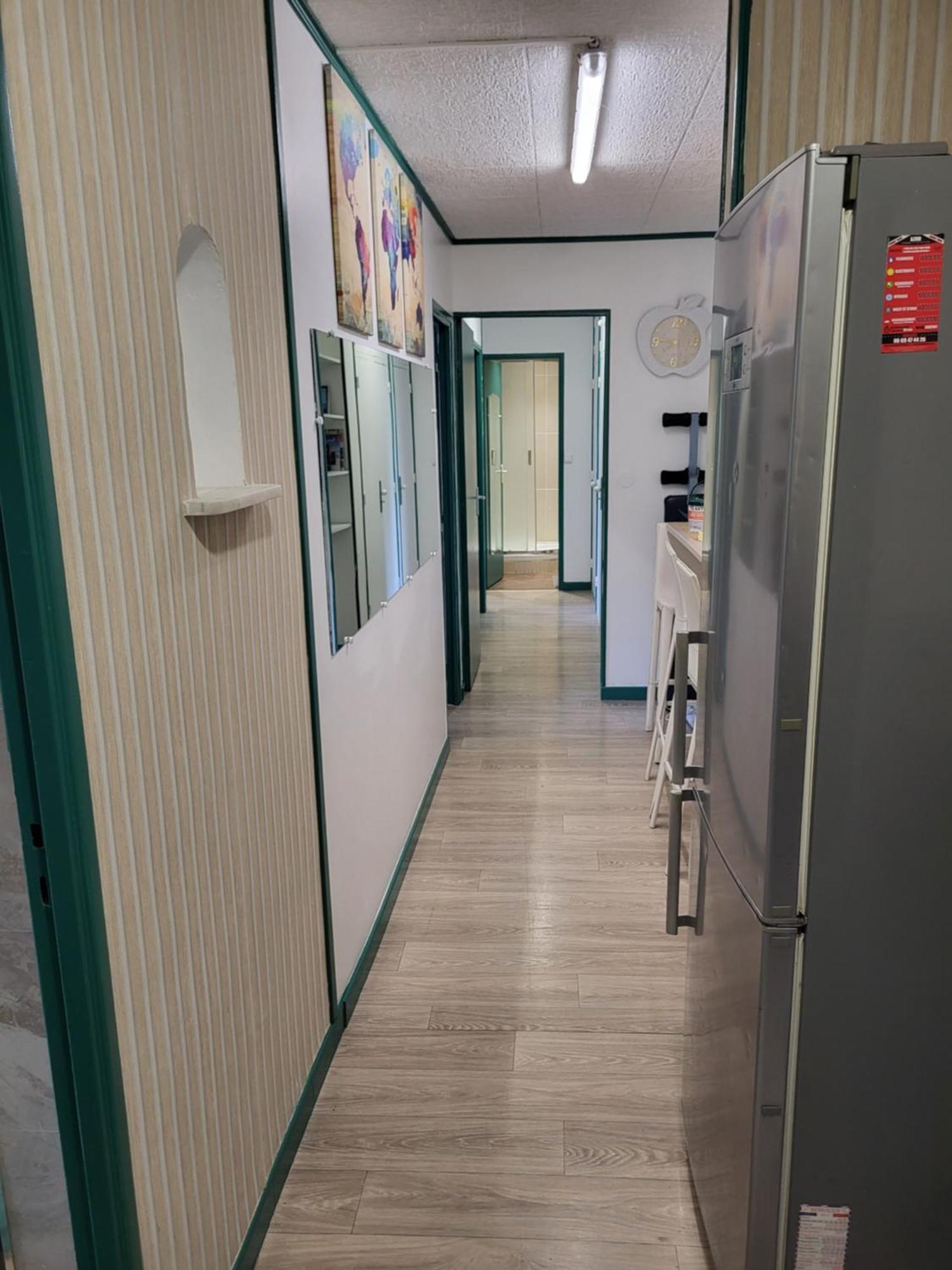 Private Room-2 In Hannana Apartment- 2 Min Walk To Tram 12 Min To Nice Train Station 15 Min To Massena Place Екстериор снимка